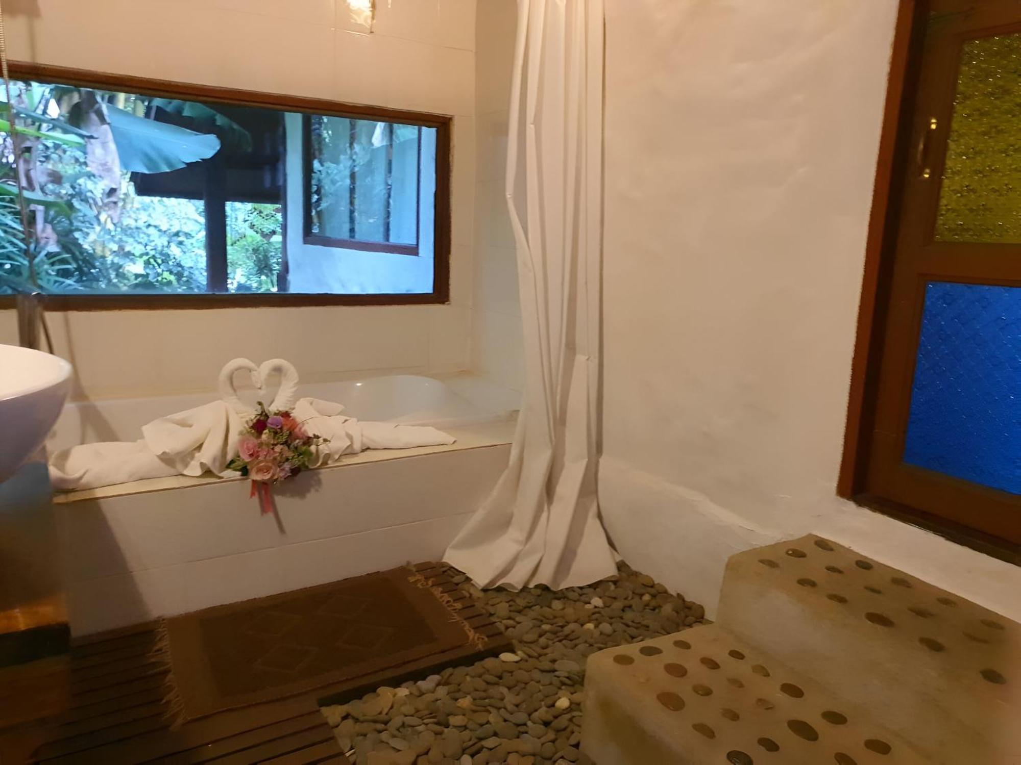 Tonnam Homestay Chiang Mai Bagian luar foto