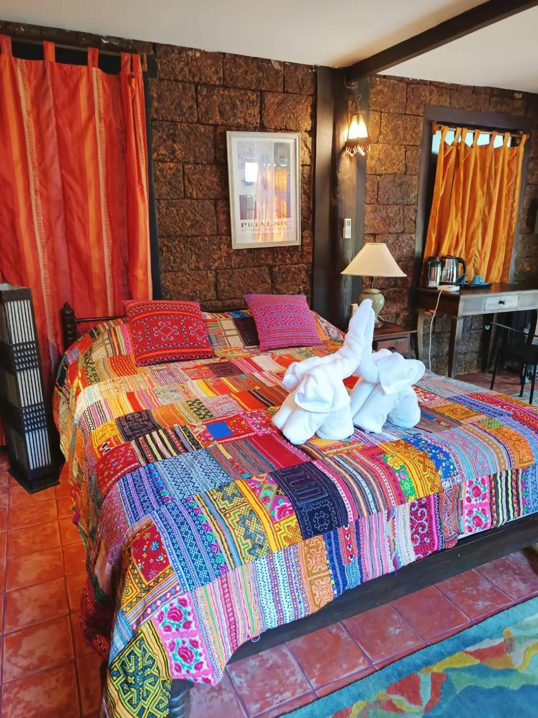 Tonnam Homestay Chiang Mai Bagian luar foto